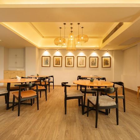 Bloom Hotel - Sector 62 Noida Kültér fotó