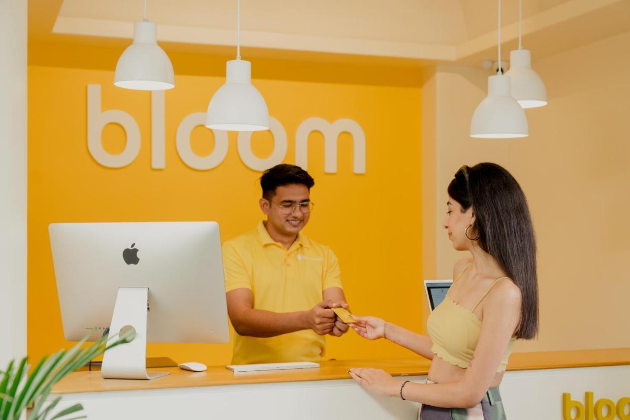 Bloom Hotel - Sector 62 Noida Kültér fotó
